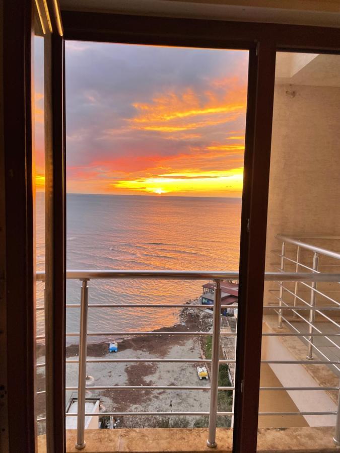 Currila Modern Luxury Stunning Views Appartamento