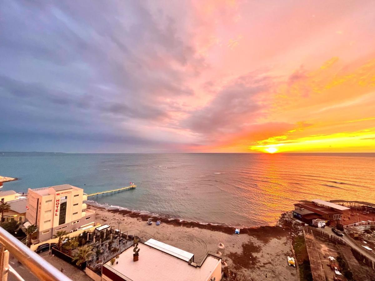 Currila Modern Luxury Stunning Views Appartamento Durrës