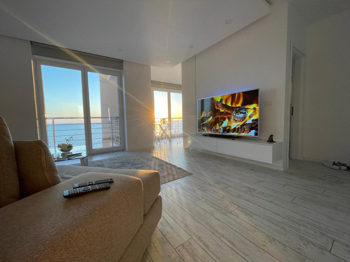 Currila Modern Luxury Stunning Views Appartamento