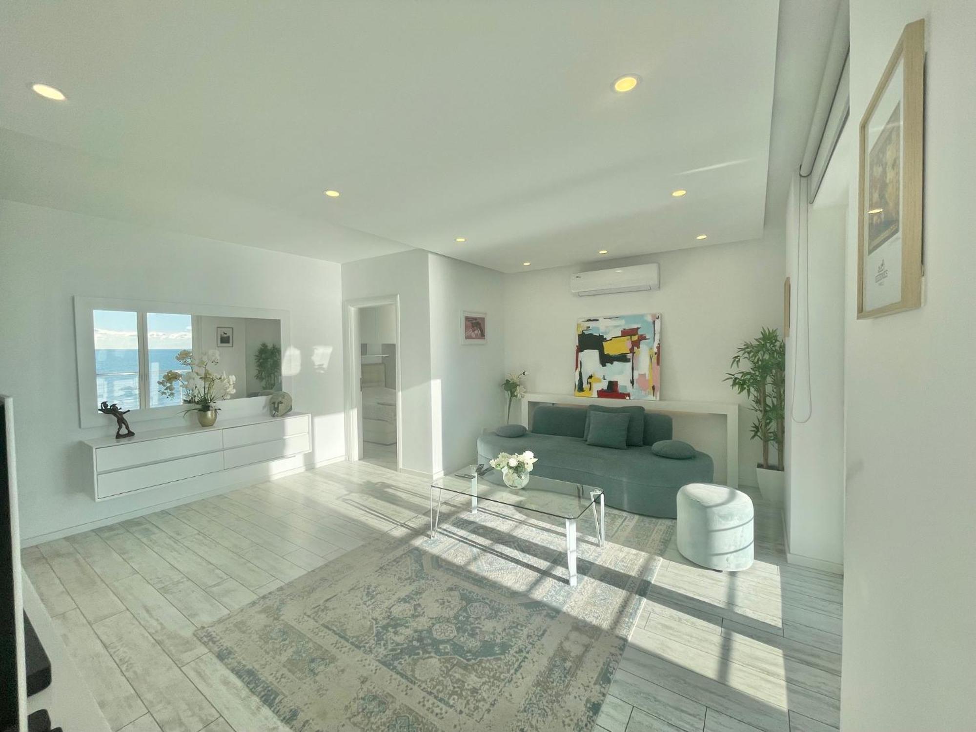 Currila Modern Luxury Stunning Views