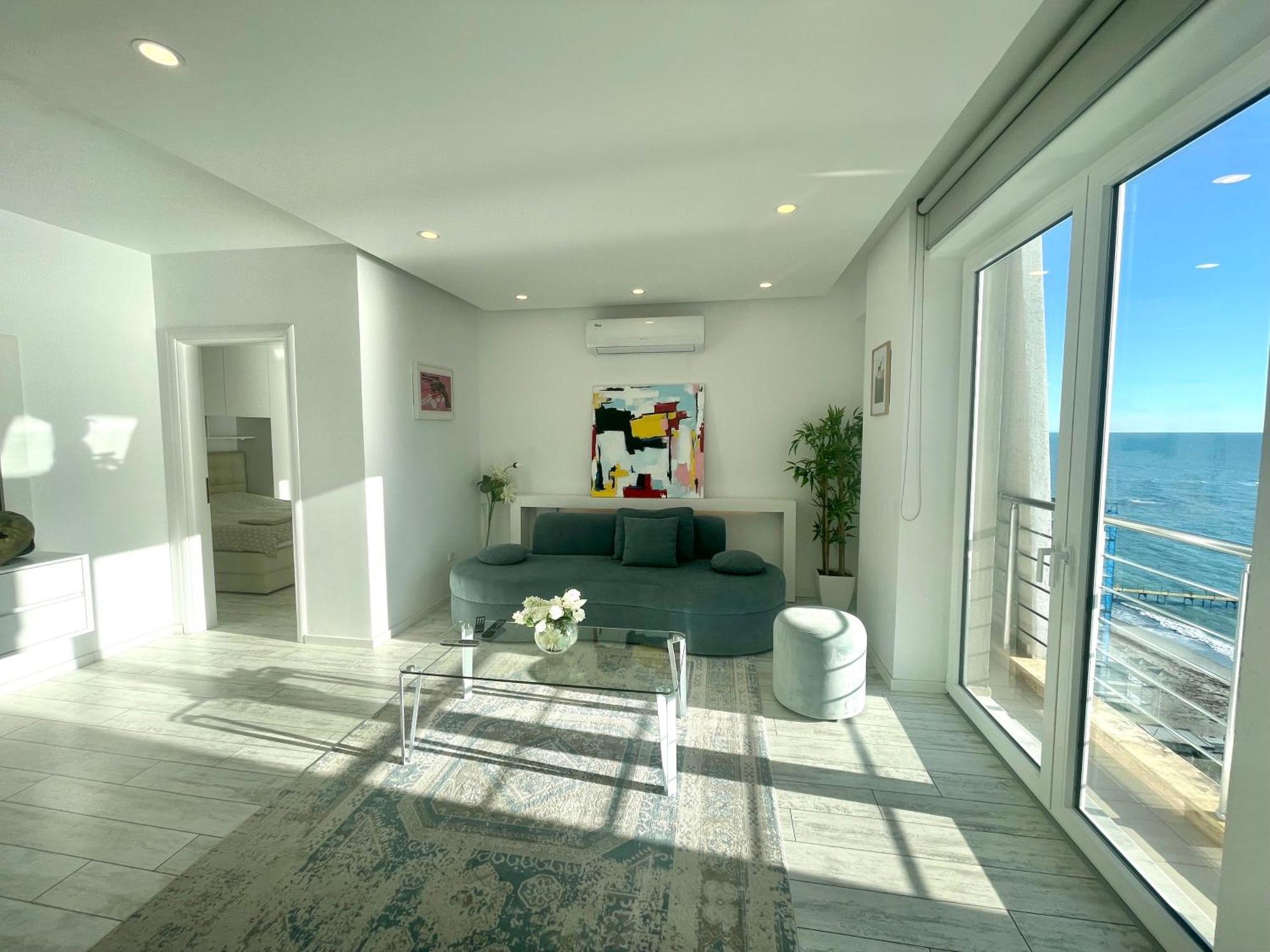 Currila Modern Luxury Stunning Views Appartamento