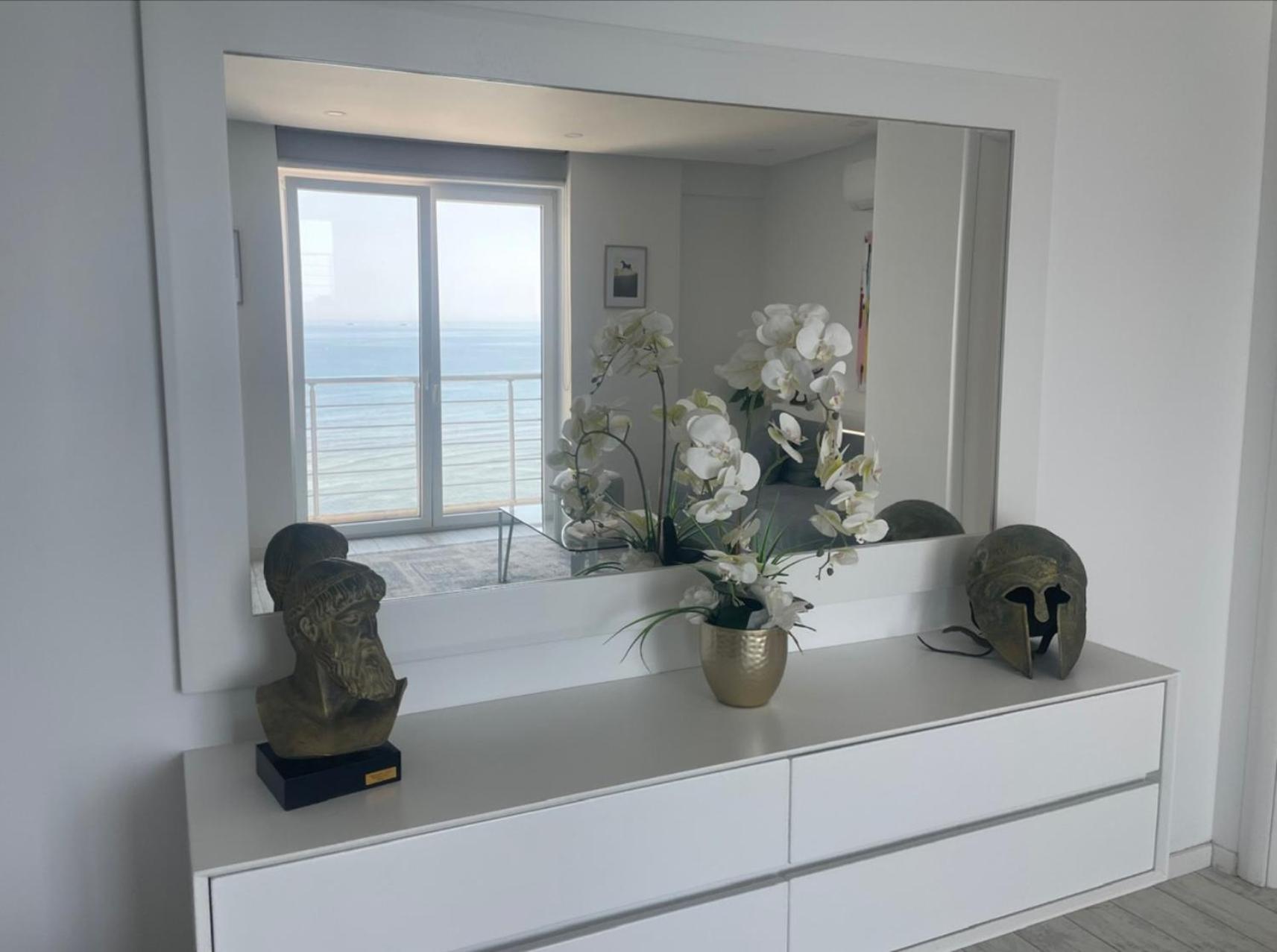 Currila Modern Luxury Stunning Views Apartment Durrës