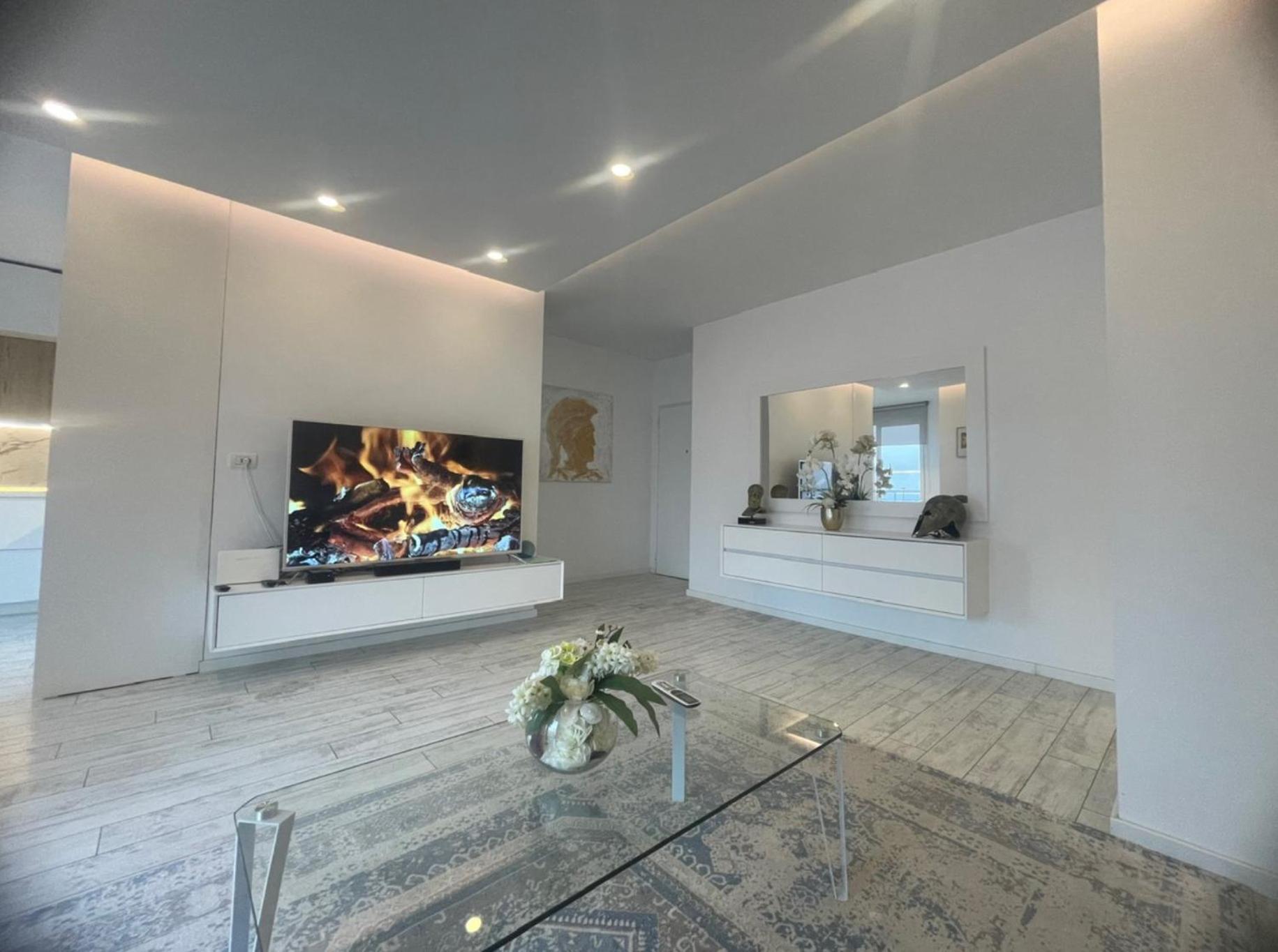 Apartment Currila Modern Luxury Stunning Views *